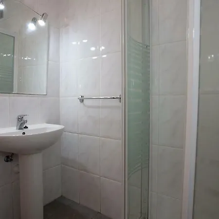 Near The Beach With A Huge Terrace / Patio, Wifi And Parking.