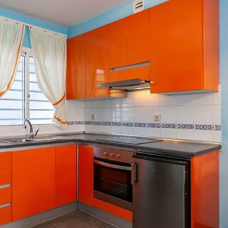 Near The Beach With A Huge Terrace / Patio, Wifi And Parking. Costa Calma
